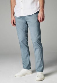 Next SLIM FIT LIGHTWEIGHT STRETCH - Vászonnadrágok - blue