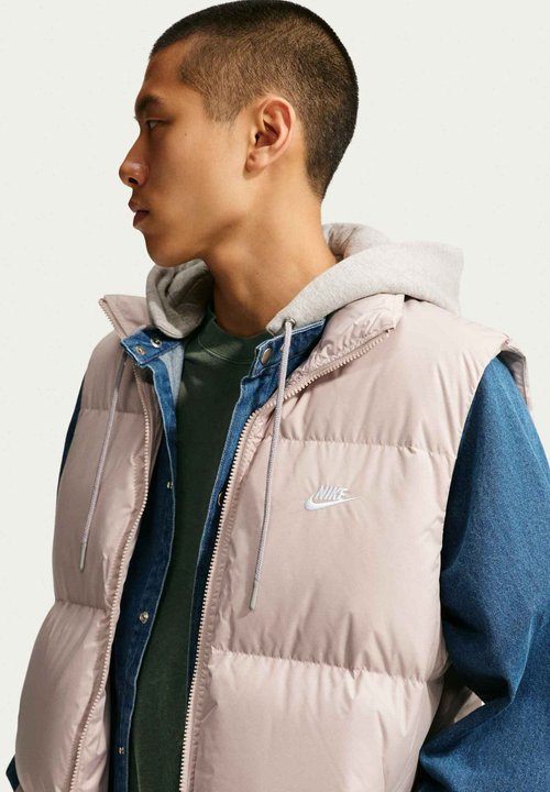 Nike M NK TF CLUB PUFFER VEST 650 - Waistcoat - moon particle white — foto 3