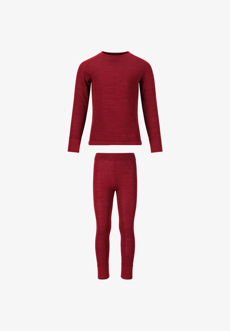 Rode thermische top met lange mouwen en bijpassende legging van zacht, gestructureerd materiaal met een getailleerd ontwerp, voorzien van een ronde hals en geribbelde manchetten.