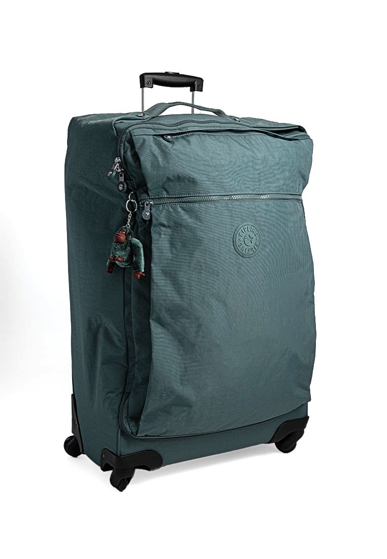 Valise souple vert foncé avec poche zippée à l'avant, quatre roues, poignée rétractable et un petit porte-clés en peluche en forme de singe attaché à la fermeture éclair.