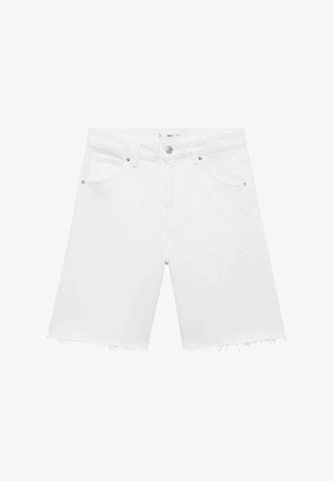 Bele kavbojke kratke hlače z razfrčenim robom, petimi žepi, zapiranjem na gumb in subtilnimi šivi na hrbtni strani. Standardni kroj in lahka tkanina.
