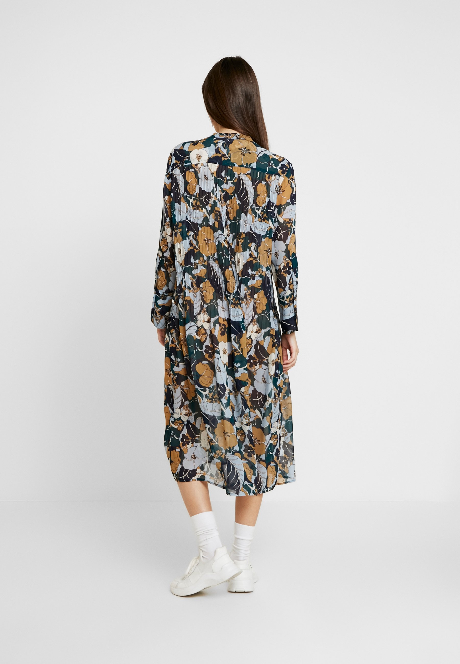 Samsøe Samsøe ELM DRESS Skjortekjole night meadow MAERZ Muenchen Skjortekjole - pastell mint