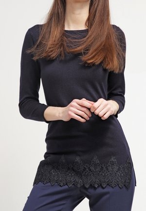 Sweter