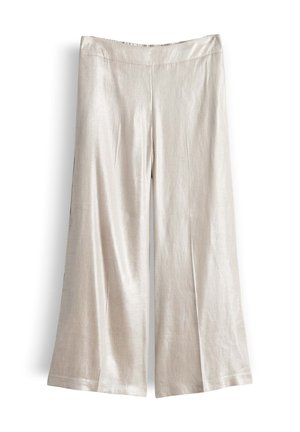 Weit geschnittene, hoch taillierte Hose aus glänzendem, hellbeigem Stoff mit glatter Textur, ohne sichtbare Taschen oder Verzierungen.