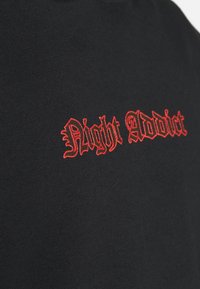 Night Addict Jersey con capucha - black
