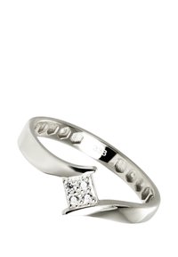 Bague en argent avec un élément central carré orné de petits diamants, un anneau lisse, et un motif hexagonal sur la surface intérieure.