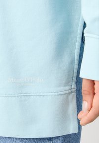 Marc O'Polo ROUND NECK - Felpa - morning sky