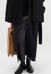 InWear TILLA - Klasszikus kabát - black