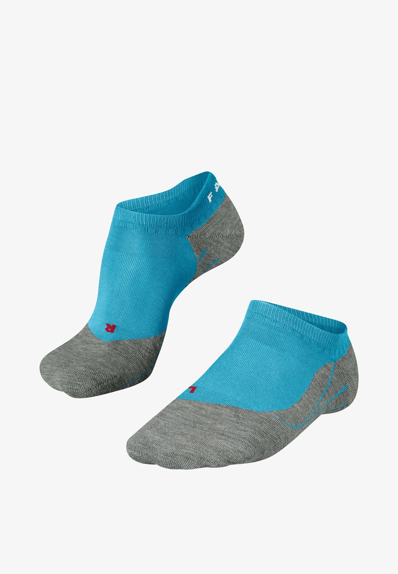 Socken mit Knöchelhöhe, die einen blauen oberen Teil und einen grauen unteren Teil haben, aus einem weichen, dehnbaren Material gefertigt. Mit rotem Logodetail.