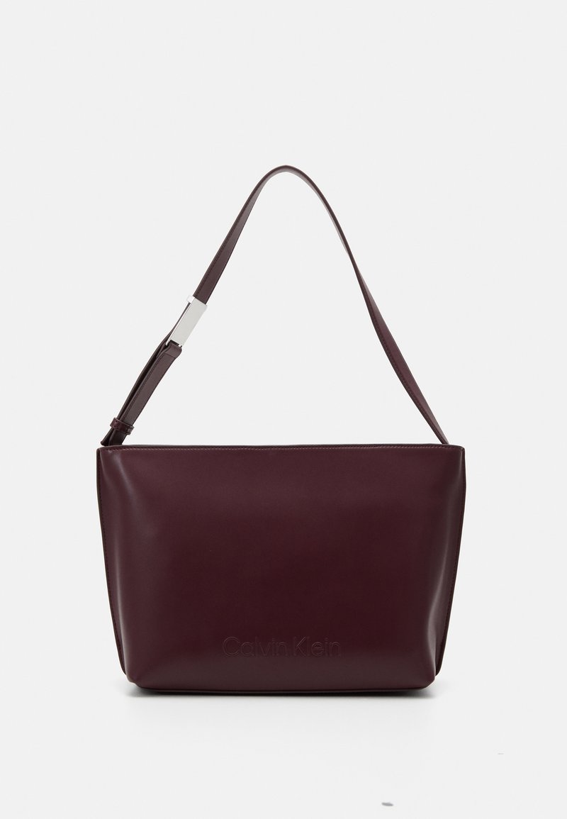 Calvin Klein EMBOSSED LOGO MEDIUM - Bolso shopping - oxblood