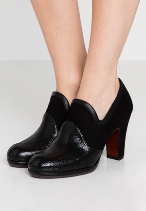 Zapatos altos - black
