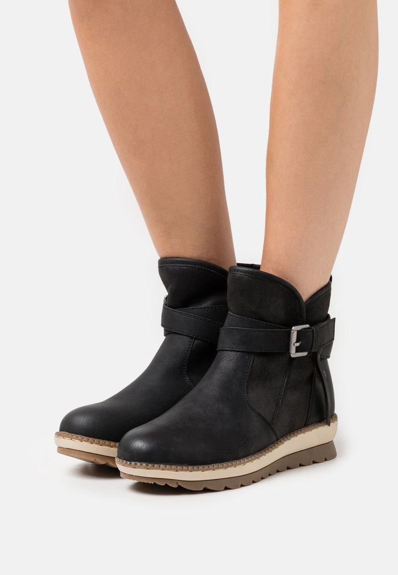Refresh Classic ankle boots black Zalando.ie