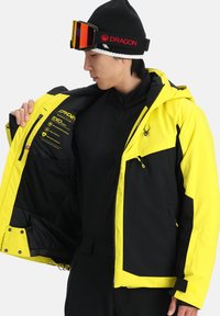 Veste de snow technique ultralight gore-tex® jaune mineral yellow