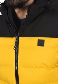INDICODE JEANS IDIULIUS - Veste sans manches - lemon pie