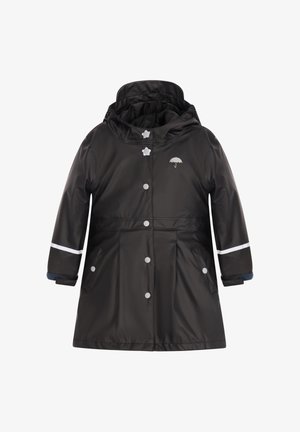 Melna ūdensnecaurlaidīga jaka ar kapuci, kurai ir baltas pogas, plecu akcenti, atstarotāji un mazs lietussarga logo uz krūtīm.