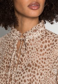 Rich & Royal Camicetta - beige