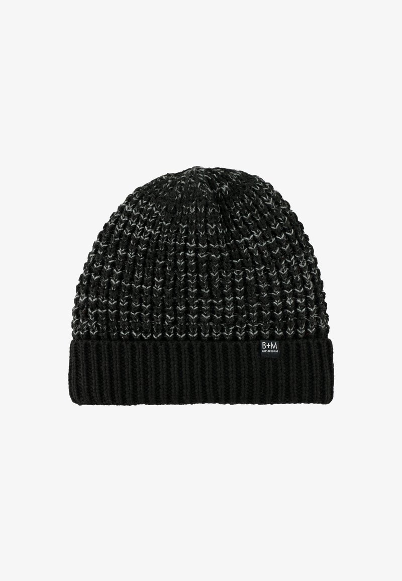 Zwarte en grijze gebreide beanie met een gestructureerd patroon, voorzien van een ribbelmanchet en een klein merklabel aan de zijkant.