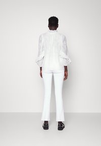Hofmann Copenhagen Camicetta - white
