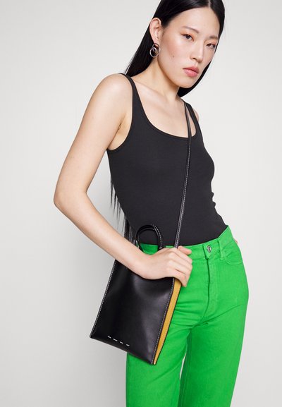 FRAME LE JANE CROP - Straight leg jeans - peridot