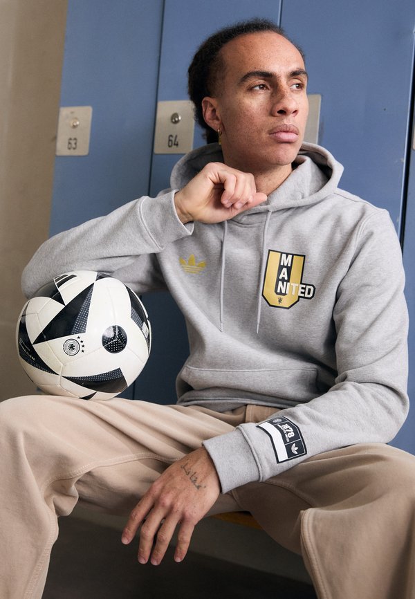 MANCHESTER UNITED VRCT - Club wear