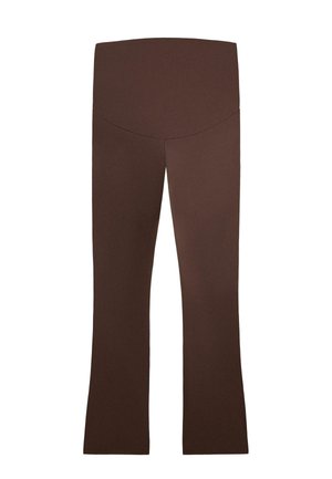 Bruine zwangerschapsbroek met een hoge, elastische tailleband en rechte pijpen, ontworpen voor comfort en ondersteuning tijdens de zwangerschap.