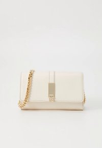 Cream leather handbag with a gold chain strap, rectangular shape, and a clasp closure featuring a shiny metallic accent.