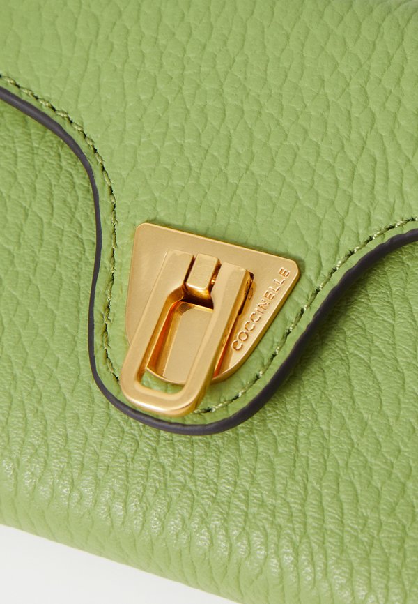 BEAT SOFT - Wallet - guacamole2