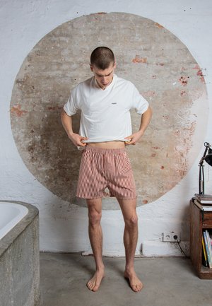 STRIPED - Boxer shorts - red