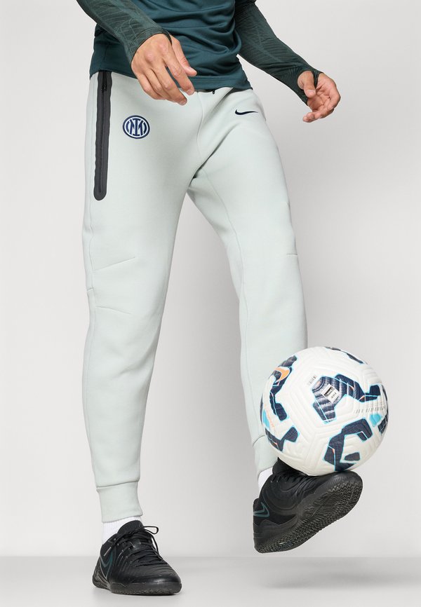 INTER MNSW TECH PANT - Club wear3