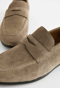 Next Belebújós cipők - taupe brown