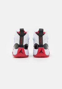 Jordan JUMPMAN TWO TREY (GS) - Basketball shoes - white/black/gym red