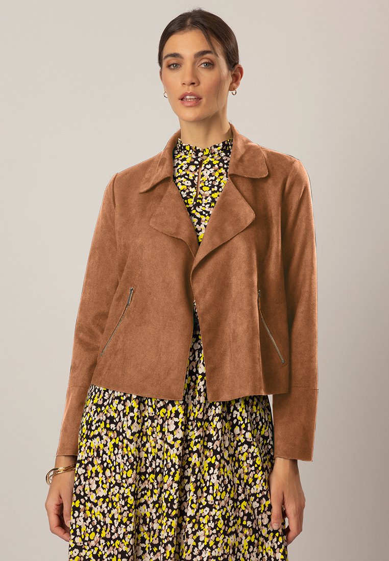 Apart Imitatieleren jas cognac Apart Imitatieleren jas cognac