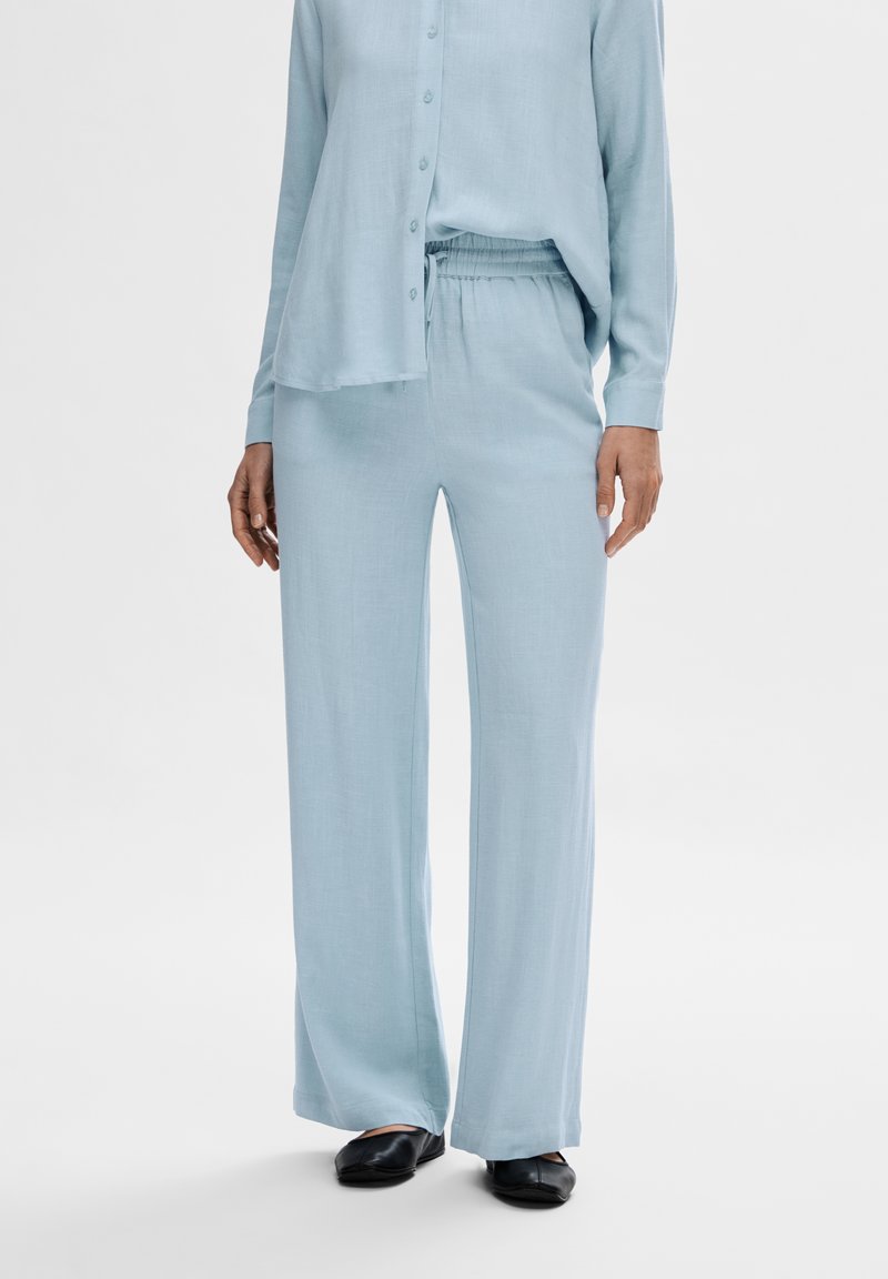 Selected Femme SLFVIVA GULIA LONG SUN PANT - Tygbyxor - cashmere blue