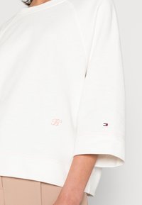 Tommy Hilfiger Sudadera - white