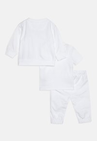 Calvin Klein Jeans MONOGRAM STARTER GIFTPACK UNISEX SET - Kelnės - bright white