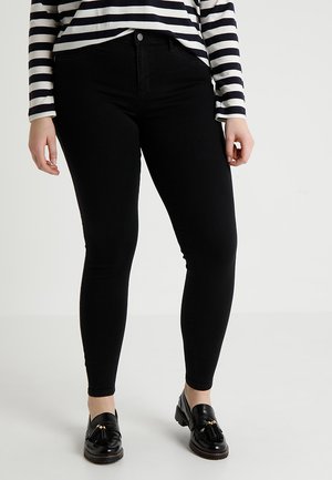 ONLY Carmakoma CARTHUNDER PUSH UP REG SK MBD NP - Calças de ganga de corte skinny - black