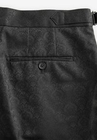 Next REGULAR FIT  TONAL TUXEDO - Püksid - black