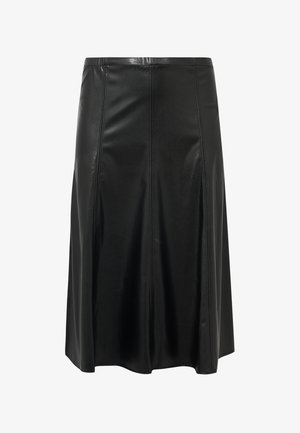 Schwarzer Lederrock mit ausgestellter Form, ausgestattet mit Nahtdetails und einer glatten, glänzenden Textur. Keine sichtbaren Verschlüsse oder Muster.
