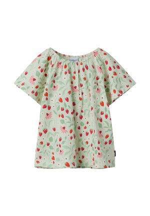 Børne kortærmet bluse med elastisk halsudskæring, med en lys baggrund og et mønster af røde jordbær, lyserøde blomster og grønne blade.