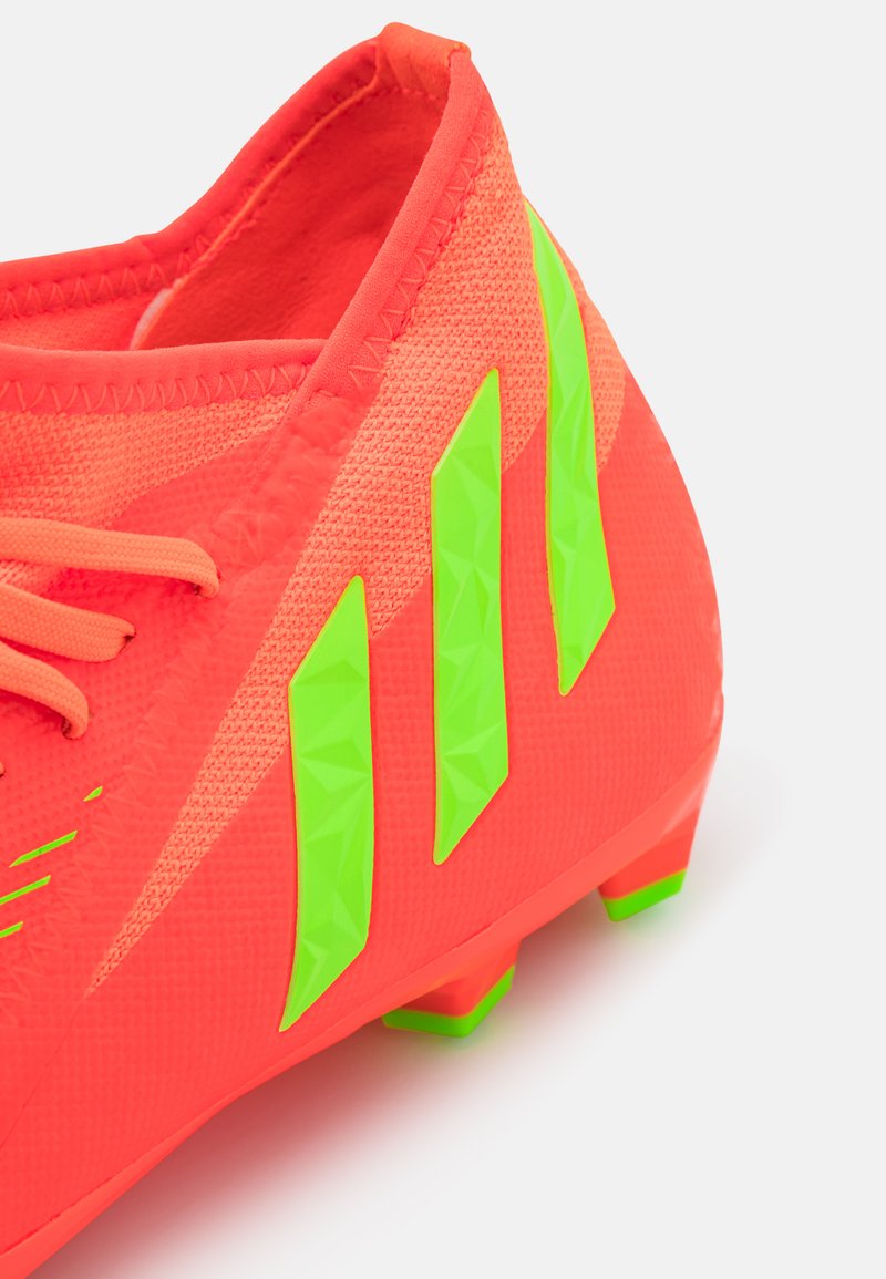 Performance PREDATOR EDGE.3 MG - Botas de fútbol con tacos - solar red/team solar green/core black/rojo -