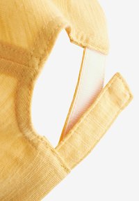 Next Caps - yellow