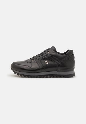 SEATTLE - Trainers - black