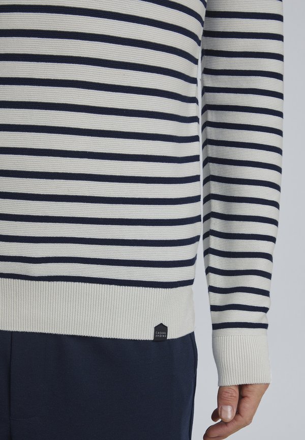 CFKARLO - Jumper - ecru2