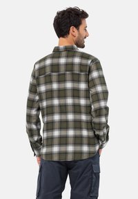 Jack Wolfskin WANDERWEG - Camicia - island moss
