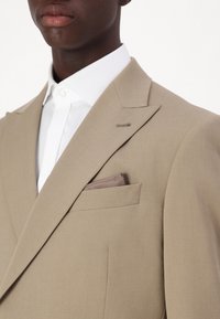 Isaac Dewhirst PREMIUM SUIT - Odijelo - neutral