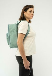 MELA MELA II - Tagesrucksack - all sage