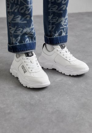 FONDO SPEEDTRACK SHOES - Baskets basses - white