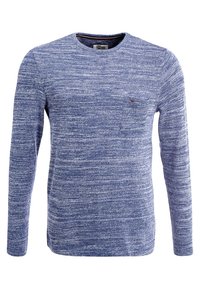 Pull bleu à manches longues avec un motif tricoté texturé à rayures. Il présente un col rond et un petit logo sur la poche poitrine gauche.