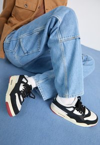 AIR JORDAN 4 UNISEX - Baskets basses - sail/black/white/coconut milk/canyon rust
