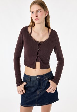 Koton, CREW NECK T-SHIRT. - Chaqueta de punto - brown